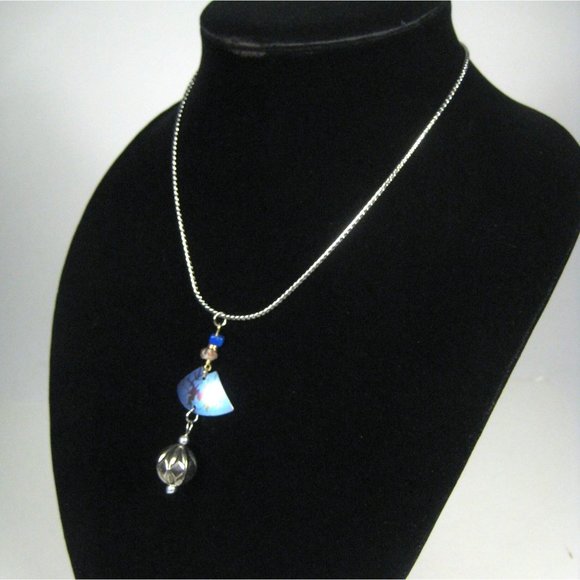 UPCYCLED Silvertone Chain Necklace 18 Inch Pendant Dangle Iridescent Statement - Picture 6 of 7